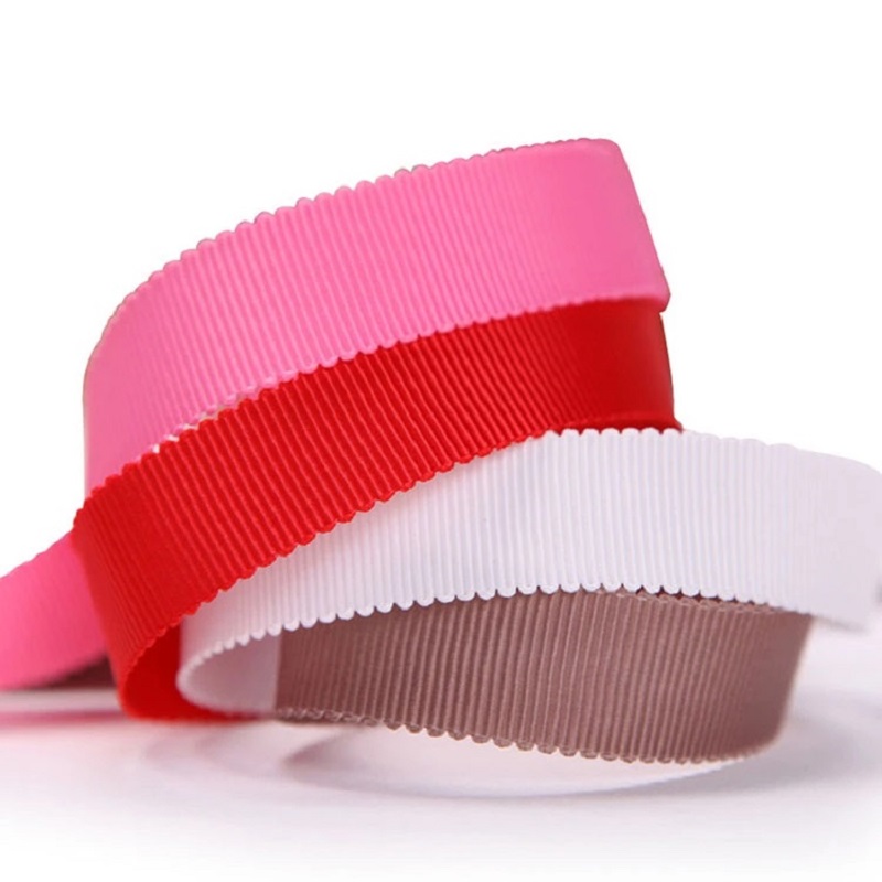 Trak z grosgrain trakom